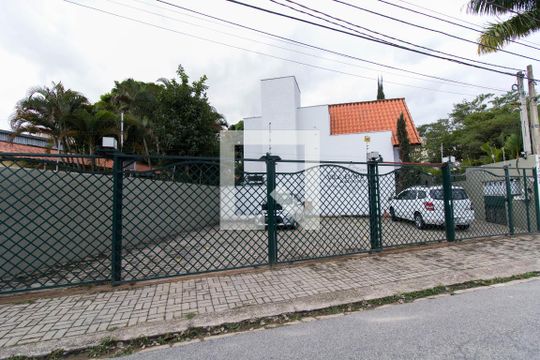Fachada de casa de condomínio para alugar com 2 quartos, 90m² em Jardim Europa, Sorocaba