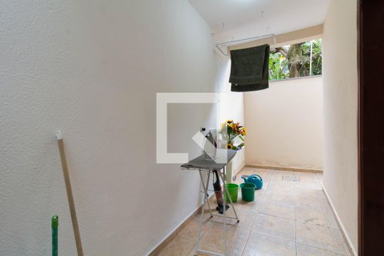 Área de serviço de casa de condomínio para alugar com 2 quartos, 90m² em Jardim Europa, Sorocaba