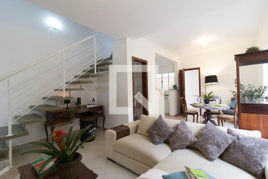 Casa de Condomínio para alugar com 2 quartos, 90m² em Jardim Europa, Sorocaba