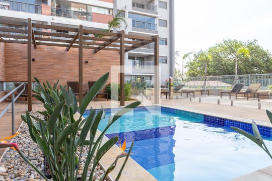 Área comum - Piscina de apartamento para alugar com 2 quartos, 92m² em Barra Funda, São Paulo