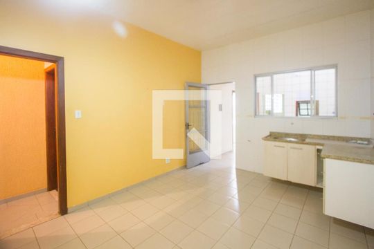 Cozinha de casa à venda com 3 quartos, 200m² em Vila Congonhas, São Paulo