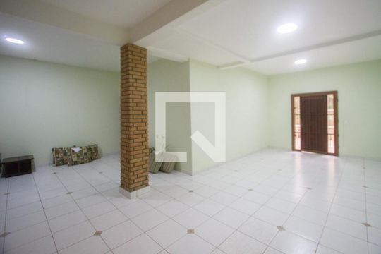 Casa à venda com 3 quartos, 200m² em Vila Congonhas, São Paulo