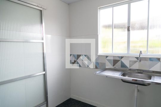 Cozinha de apartamento para alugar com 1 quarto, 50m² em Brasilândia, São Gonçalo