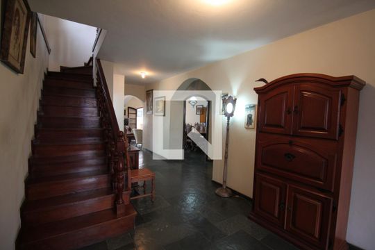 Sala de casa para alugar com 5 quartos, 342m² em Vila Campo Grande, São Paulo