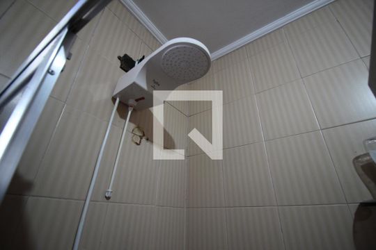 Banheiro da Suíte 1 de casa para alugar com 5 quartos, 342m² em Vila Campo Grande, São Paulo