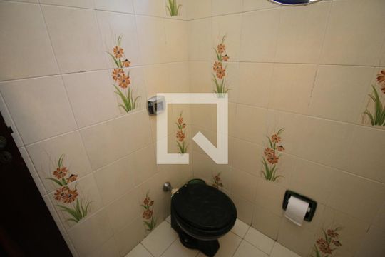 Lavabo de casa para alugar com 5 quartos, 342m² em Vila Campo Grande, São Paulo