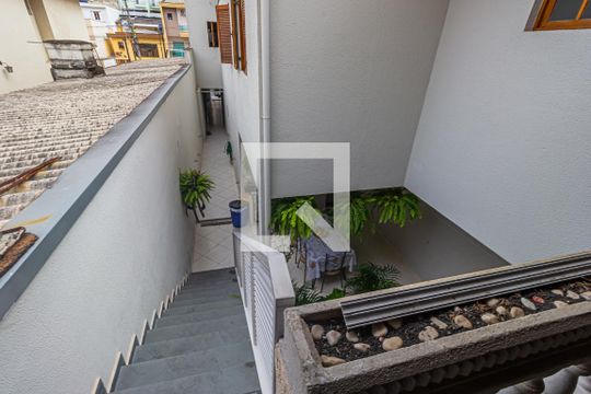 Escada Espaço Churrasco de casa à venda com 3 quartos, 300m² em Vila Camilopolis, Santo André
