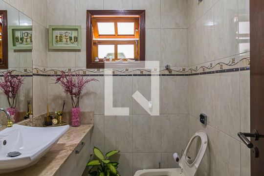 Lavabo de casa à venda com 3 quartos, 300m² em Vila Camilopolis, Santo André