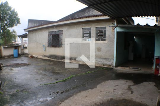 Casa à venda com 3 quartos, 500m² em Taquara, Rio de Janeiro