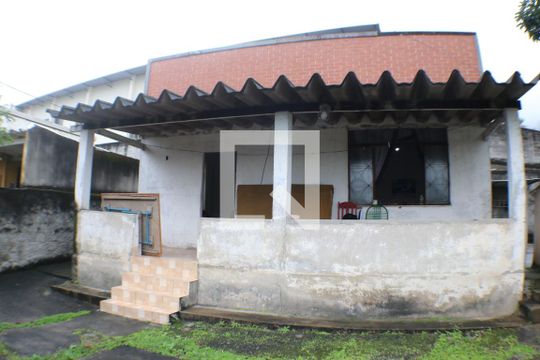 Casa à venda com 3 quartos, 500m² em Taquara, Rio de Janeiro