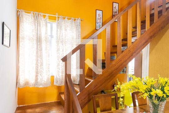 Escada de apartamento à venda com 3 quartos, 123m² em Andaraí, Rio de Janeiro