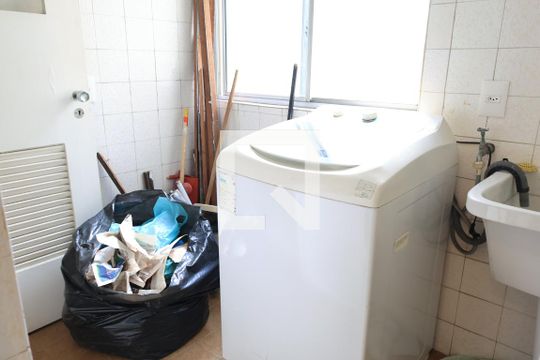 Área de Serviço de apartamento para alugar com 2 quartos, 57m² em Moema, São Paulo