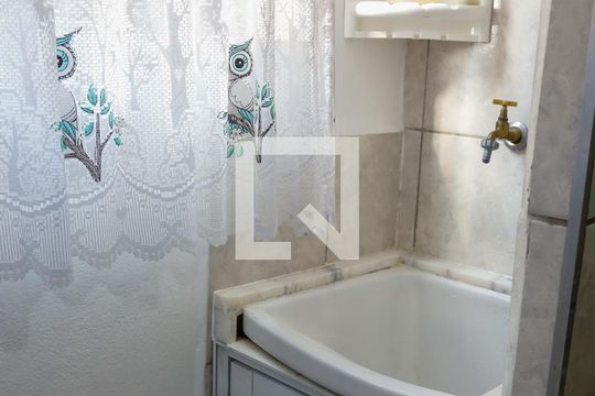 Lavanderia de apartamento à venda com 2 quartos, 46m² em Conceição, Osasco