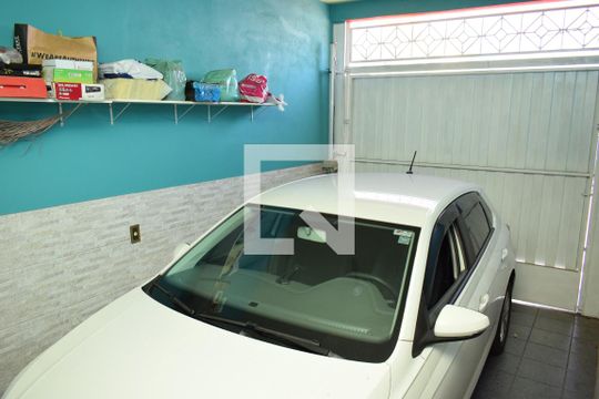 Casa à venda com 2 quartos, 174m² em Jardim Pacaembu, Jundiaí