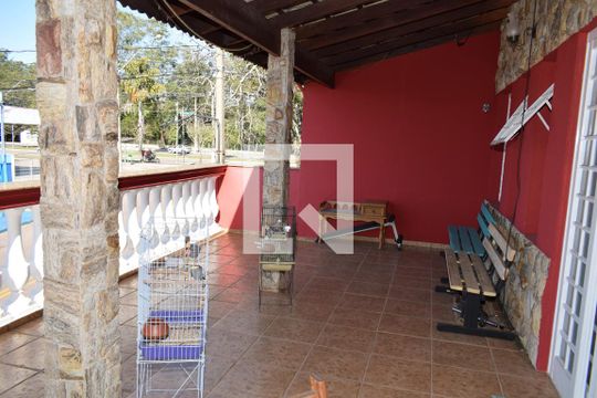 Casa à venda com 2 quartos, 174m² em Jardim Pacaembu, Jundiaí