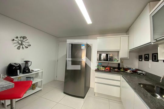 Cozinha de apartamento à venda com 3 quartos, 114m² em Centro, São Leopoldo