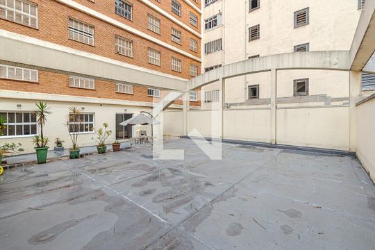 Quintal de apartamento para alugar com 2 quartos, 90m² em Consolação, São Paulo