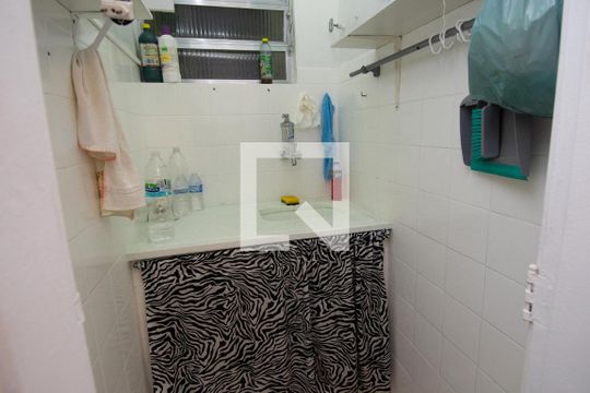 Cozinha de apartamento para alugar com 1 quarto, 41m² em Copacabana, Rio de Janeiro