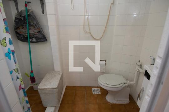 Banheiro de apartamento para alugar com 1 quarto, 41m² em Copacabana, Rio de Janeiro