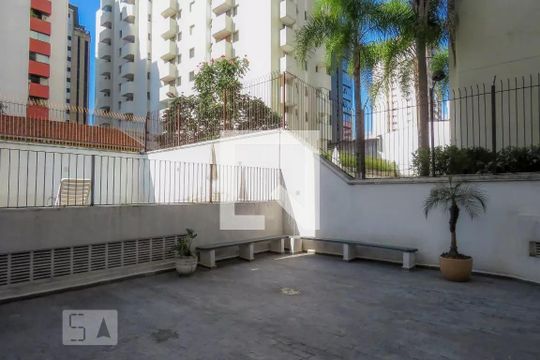 Área comum de apartamento à venda com 3 quartos, 120m² em Indianópolis, São Paulo