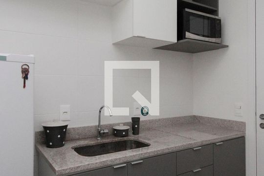 Cozinha de kitnet/studio à venda com 1 quarto, 40m² em Bela Vista, São Paulo