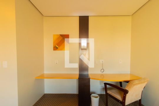 Sala/Quarto de kitnet/studio à venda com 1 quarto, 27m² em Cidade Baixa, Porto Alegre