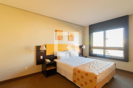 Sala/Quarto de kitnet/studio à venda com 1 quarto, 27m² em Cidade Baixa, Porto Alegre