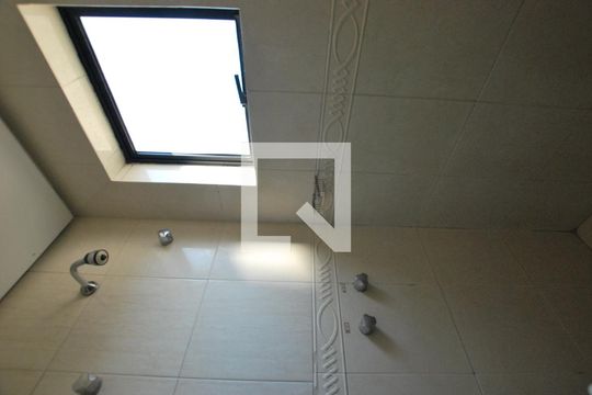 Banheiro de kitnet/studio à venda com 1 quarto, 29m² em Cidade Baixa, Porto Alegre