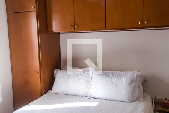 Suíte   de apartamento à venda com 3 quartos, 68m² em Vila Gustavo, São Paulo