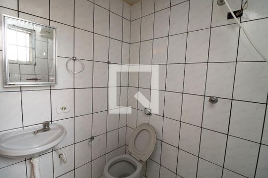 Banheiro Suite de casa para alugar com 2 quartos, 70m² em Vila Alpina, São Paulo