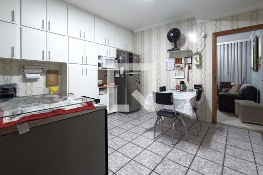 Cozinha de casa à venda com 2 quartos, 87m² em Jardim Santa Mena, Guarulhos