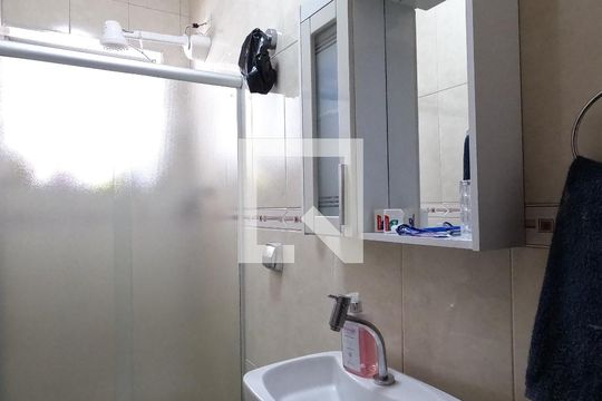 Banheiro de casa à venda com 2 quartos, 87m² em Jardim Santa Mena, Guarulhos