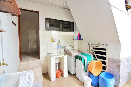 Lavanderia de casa à venda com 4 quartos, 226m² em Assunção, São Bernardo do Campo
