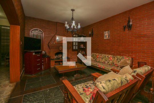 Sala de casa para alugar com 5 quartos, 250m² em Vila Carrão, São Paulo