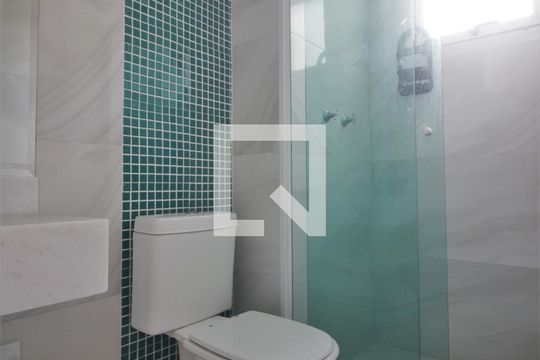 Banheiro de apartamento para alugar com 2 quartos, 59m² em Jardim Parque Morumbi, São Paulo