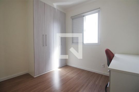 Quarto 1 de apartamento para alugar com 2 quartos, 59m² em Jardim Parque Morumbi, São Paulo