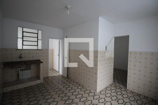Cozinha de casa para alugar com 2 quartos, 94m² em São Miguel, São Gonçalo