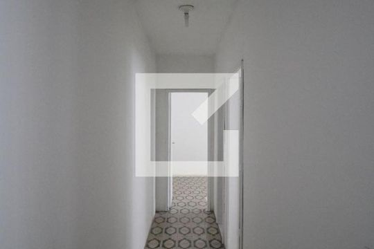 Corredor de casa para alugar com 2 quartos, 94m² em São Miguel, São Gonçalo