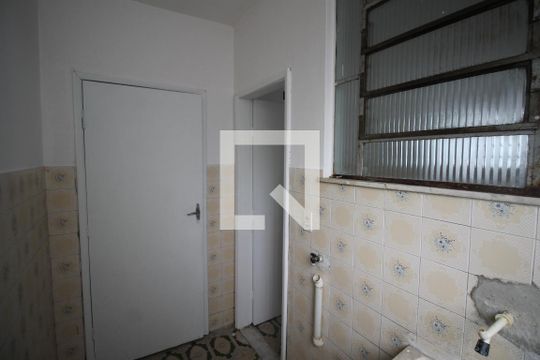 Área de Serviço de casa para alugar com 2 quartos, 94m² em São Miguel, São Gonçalo