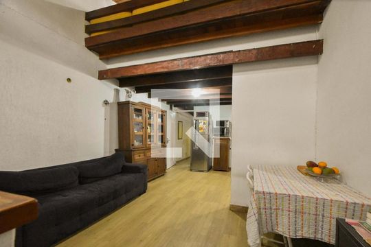 Sala  de casa para alugar com 3 quartos, 90m² em Jardim Aeroporto, São Paulo