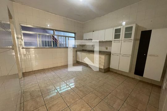 Cozinha de casa de condomínio para alugar com 4 quartos, 290m² em Freguesia (jacarepaguá), Rio de Janeiro
