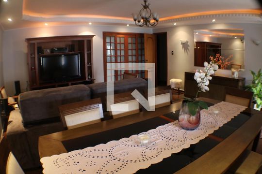 Casa à venda com 4 quartos, 360m² em Taquara, Rio de Janeiro