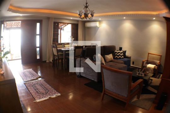 Sala 1 de casa à venda com 4 quartos, 360m² em Taquara, Rio de Janeiro