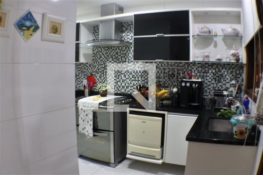 Cozinha de casa à venda com 4 quartos, 360m² em Taquara, Rio de Janeiro