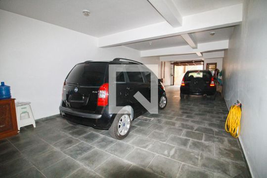 garagem de casa à venda com 4 quartos, 400m² em Vila Paiva, São Paulo