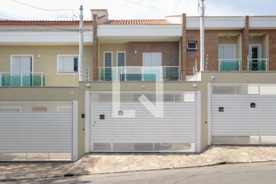 Fachada de casa à venda com 3 quartos, 120m² em Ipiranga, São Paulo