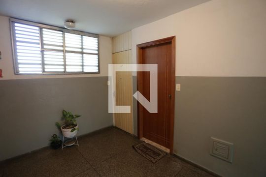 Hall de Entrada de apartamento à venda com 2 quartos, 55m² em Vila Sílvia, São Paulo