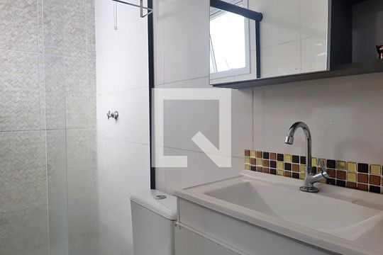 Banheiro Social de apartamento à venda com 2 quartos, 90m² em Parque das Nações, Santo André