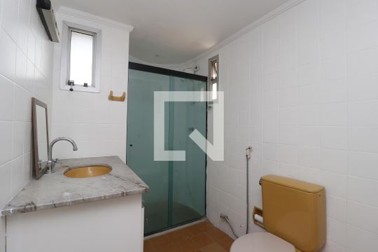 Banheiro de apartamento à venda com 2 quartos, 70m² em Vila Mascote, São Paulo