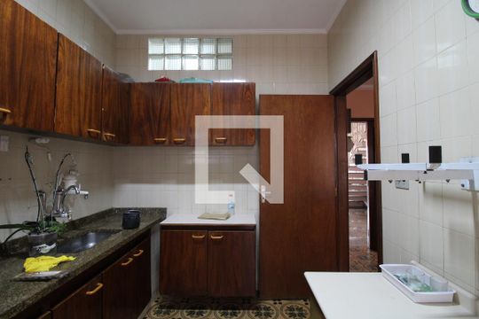 Cozinha de casa à venda com 3 quartos, 207m² em Jardim das Acácias, São Paulo